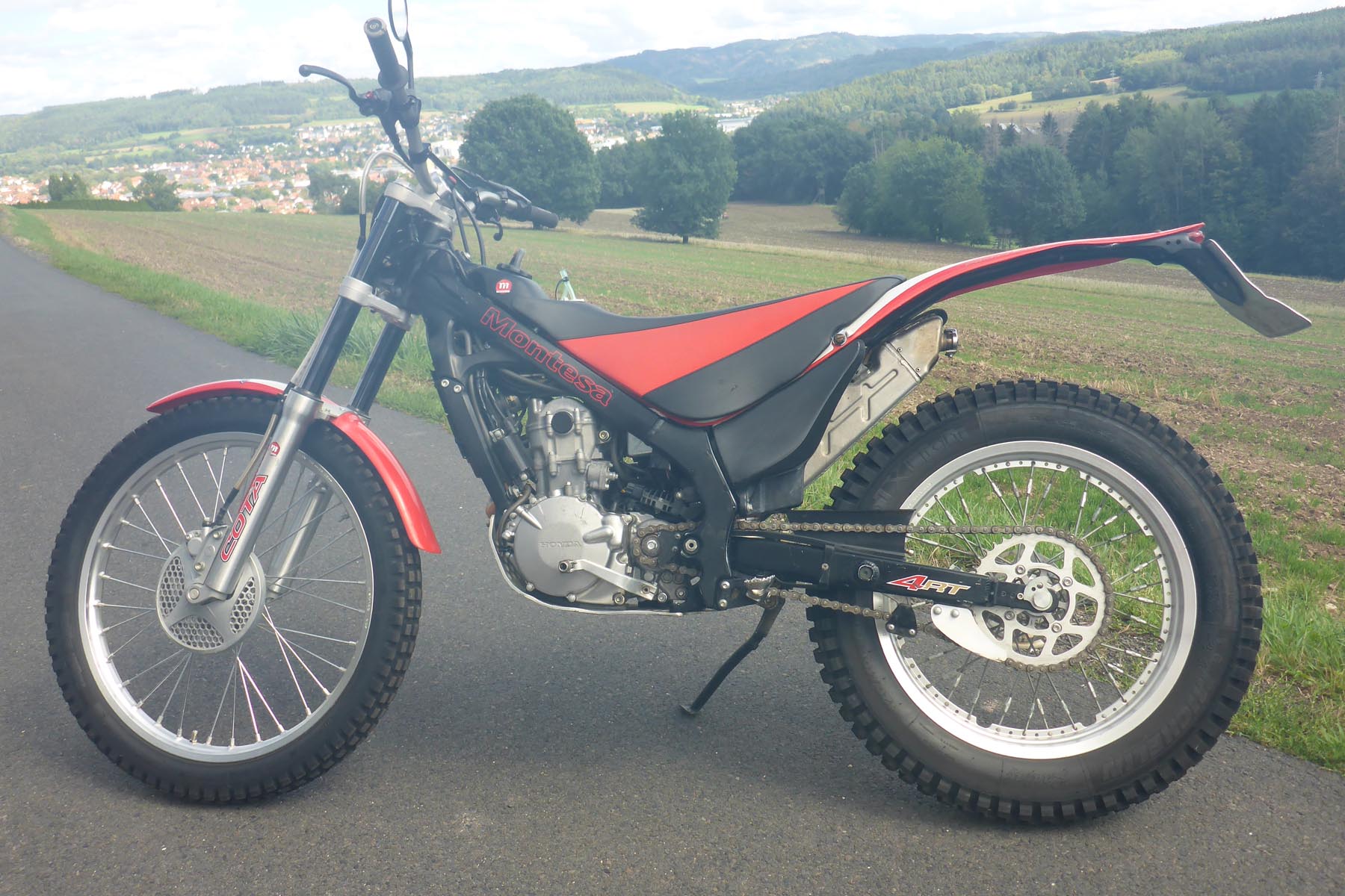 Montes 4RT 250, Modell 2008 2700,-€